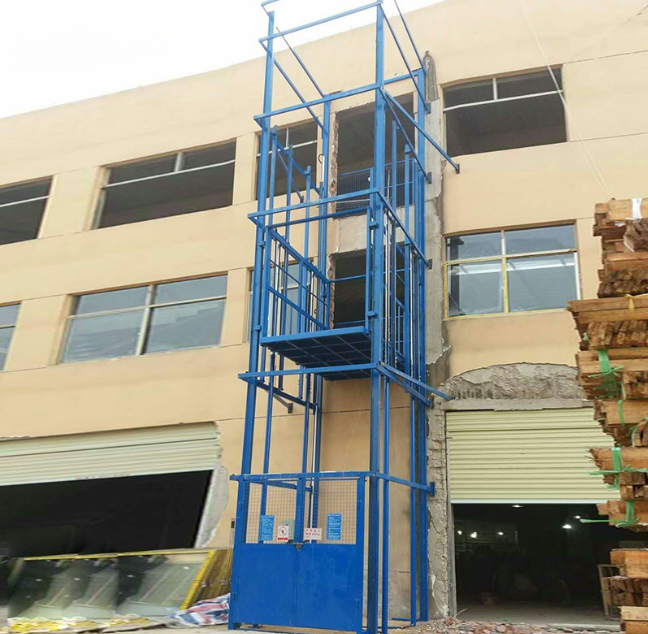 马尾建材厂室外物料提升